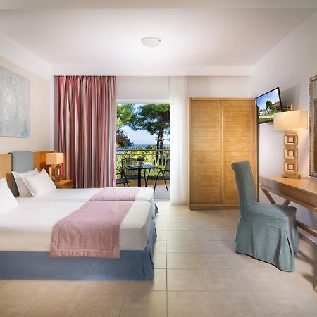 קריופיגי Alkion Hotel מראה חיצוני תמונה