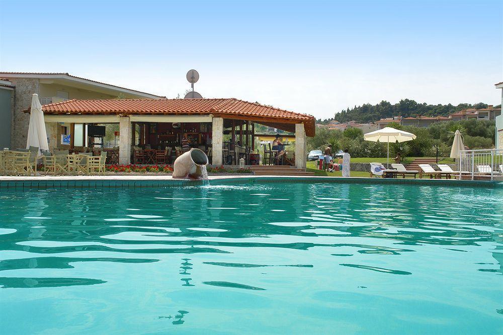 קריופיגי Alkion Hotel מראה חיצוני תמונה
