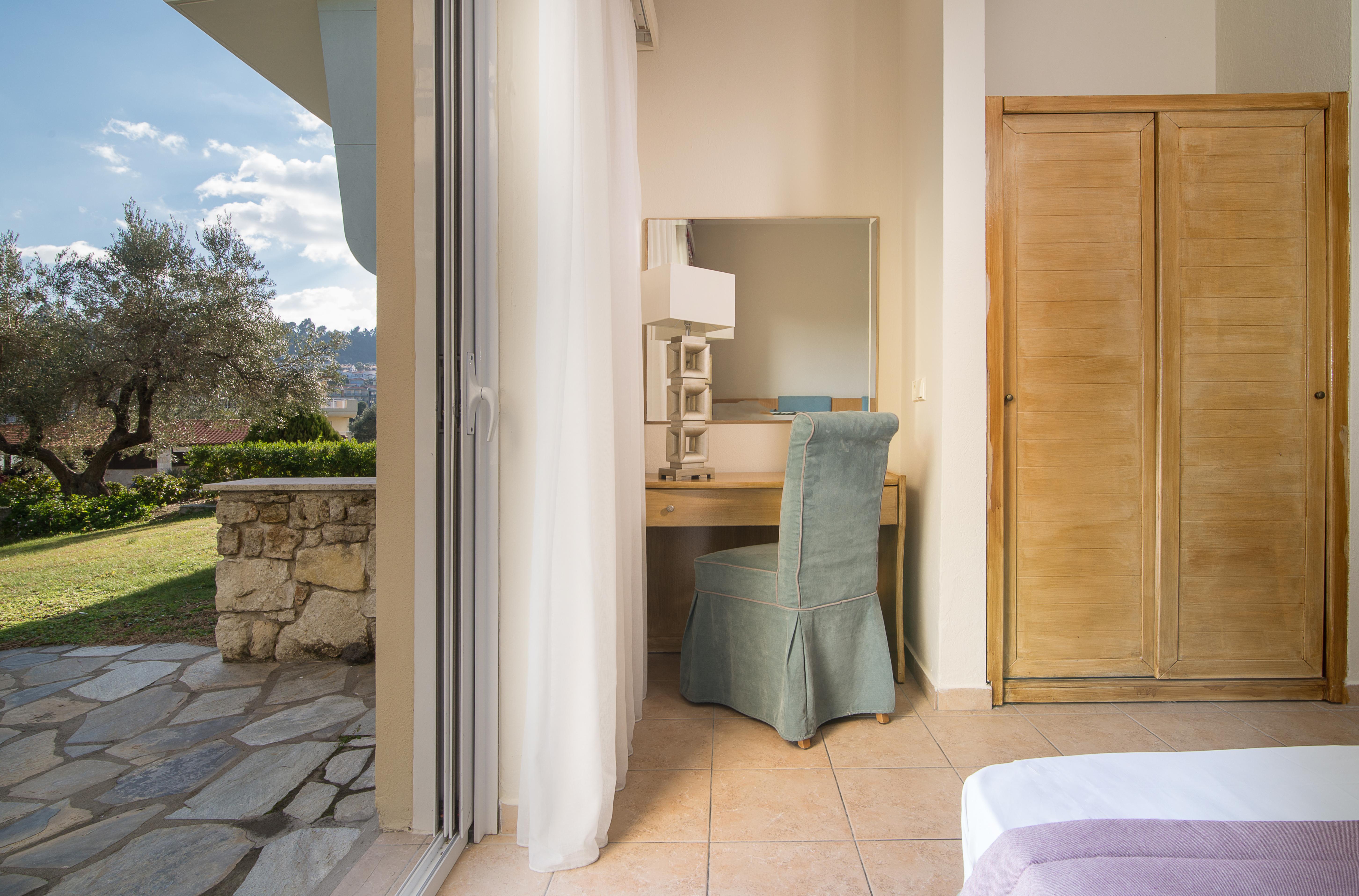 קריופיגי Alkion Hotel מראה חיצוני תמונה