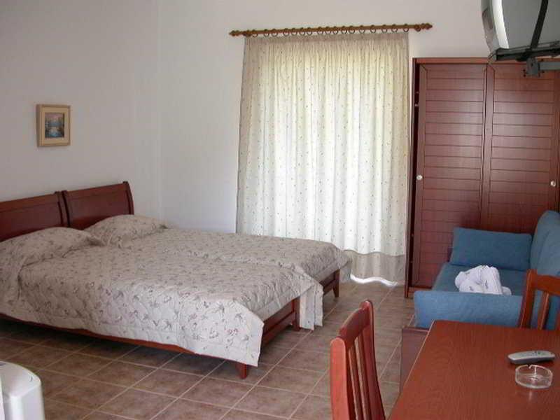 קריופיגי Alkion Hotel מראה חיצוני תמונה