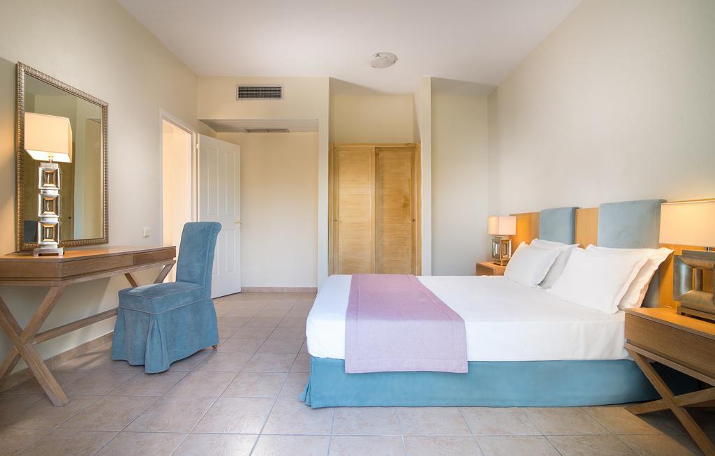 קריופיגי Alkion Hotel מראה חיצוני תמונה