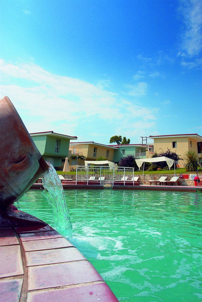 קריופיגי Alkion Hotel מראה חיצוני תמונה